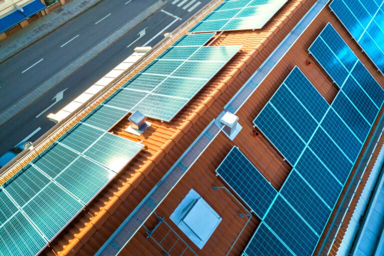 placas-solares-vivienda-urbana
